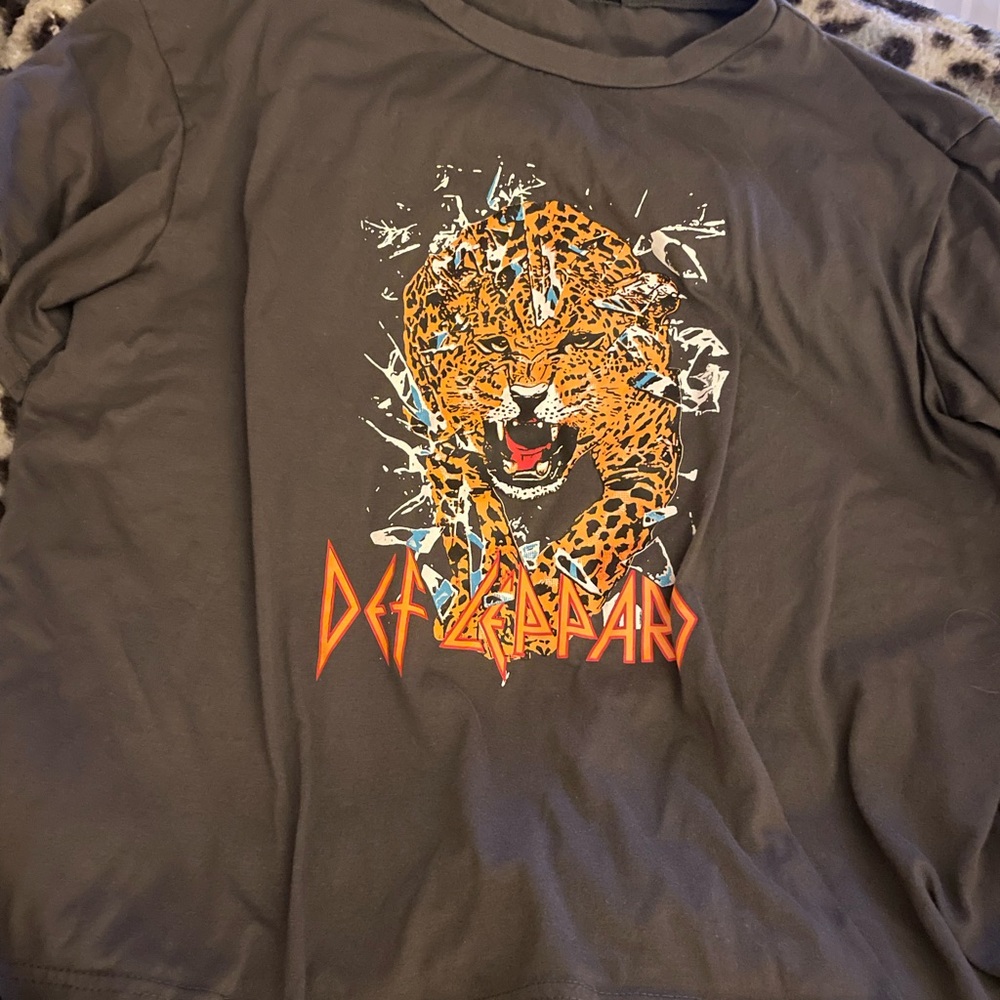 Def leopard tee **excepting all offers!!